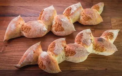 How to Make Pain D’epi, Wheat Stalk Baguette Recipe