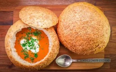 How To Make Soup Bowls Out Of Bread