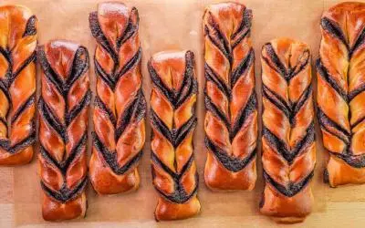 How to Make Chocolate Twists, Sweet Cocoa Bun Recipe