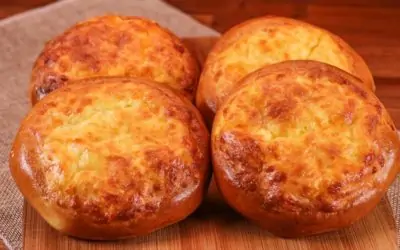 Pan Casero, Super Cheesy Bolivian Style Buns