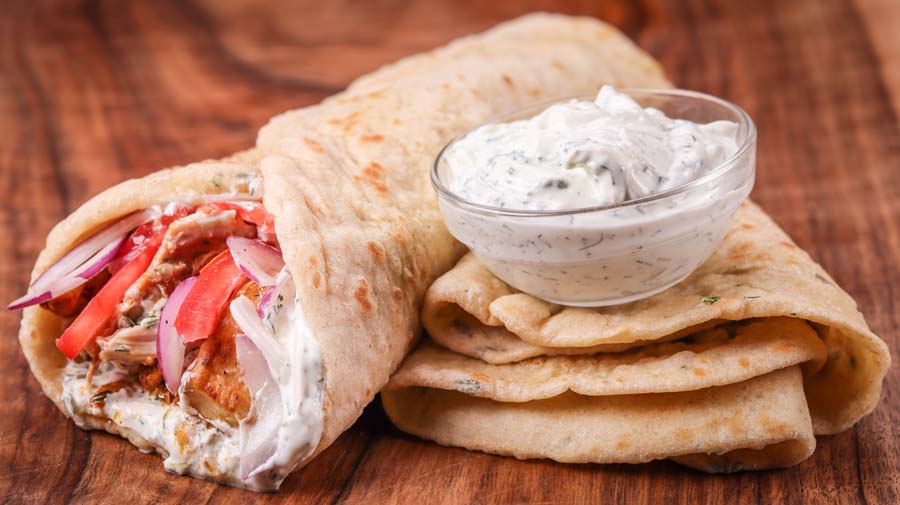 Super Easy and Tasty Greek Pita Recipe with Fillings – Gyro