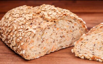 How to Make a Light and Tasty Rye Bread with Carrots, Oats & Seeds