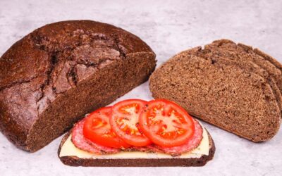 How to Make a Dark and Rich Eastern European Style Rye Bread