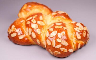 How to Make an Ultra Soft Braided Easter Bread